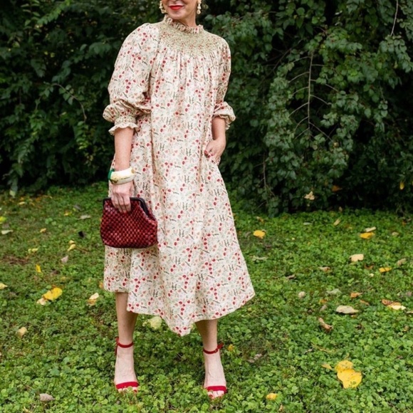 Dondolo Dresses & Skirts - Dondolo + Pencil & Paper Co. Floral Midi Dress Floral Modest Long Sleeve Size S